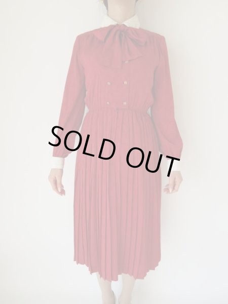 画像4: ライオンボタンの白レース切り替えワンピース (4)