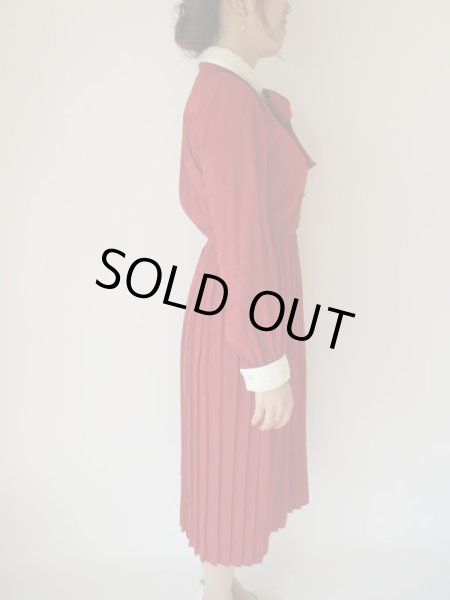 画像5: ライオンボタンの白レース切り替えワンピース (5)