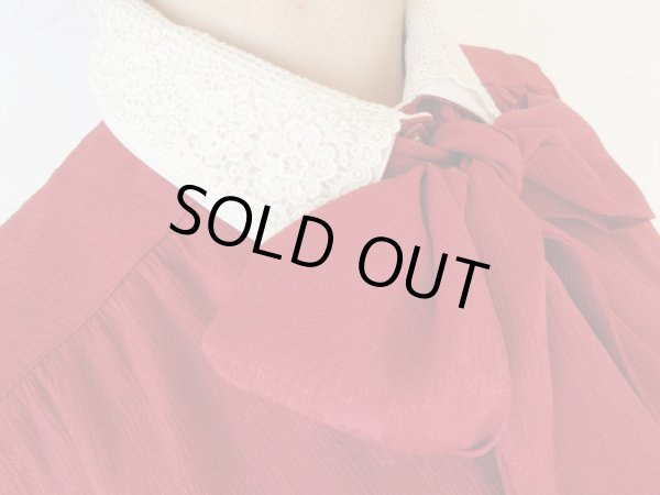 画像7: ライオンボタンの白レース切り替えワンピース (7)