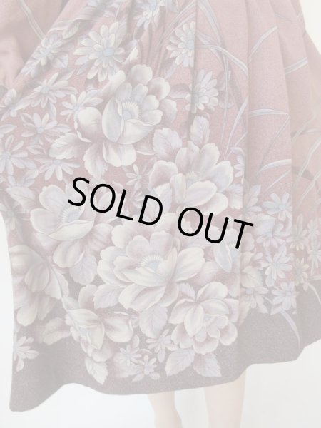 画像8: 和装のような花柄のワンピース (8)