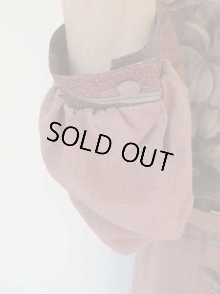 画像7: 和装のような花柄のワンピース (7)