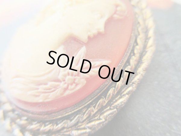 画像2: クラシカルなカメオブローチ (2)