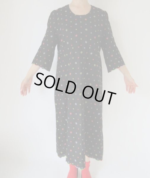 画像3: お仕立て品*カラフル花柄刺繍ワンピース (3)