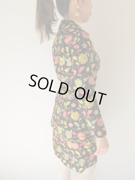 画像4: 【総入れ替え対象外商品】1点モノ*豪華お花刺繍のセットアップ (4)