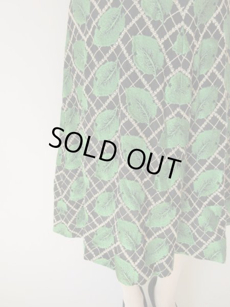 画像10: 【総入れ替え対象外商品】お仕立て品の1点モノ*豪華刺繍ワンピース (10)