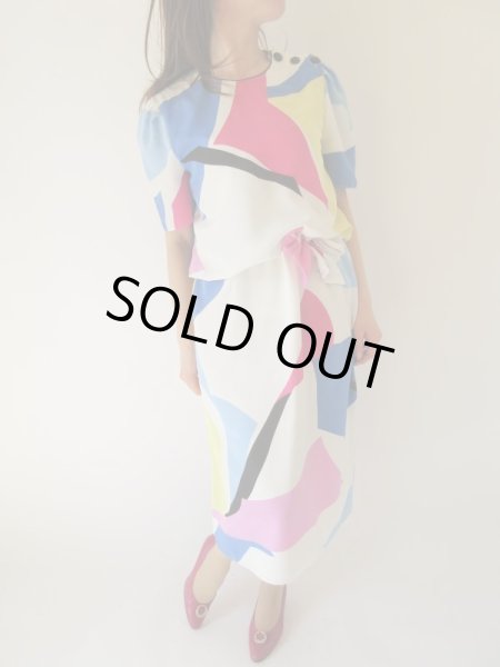 画像2: 【総入れ替え対象外商品】レトロカラーリングのワンピース (2)