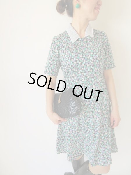 画像2: 爽やかチュールの切り替え襟ワンピース (2)