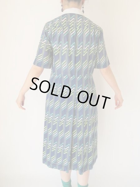 画像5: お仕立て品の1点モノ*白襟切り替えのワンピース (5)