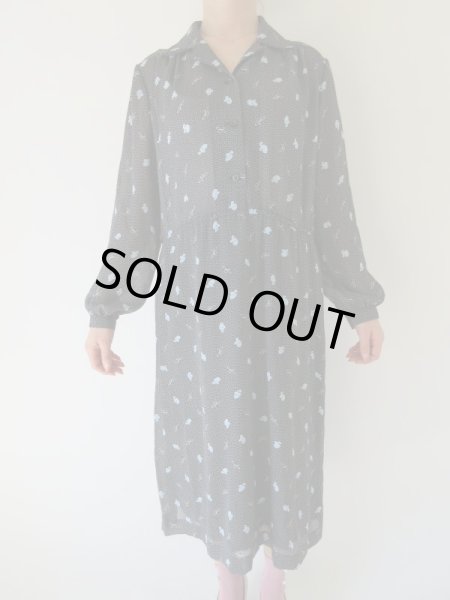 画像3: 英字ロゴ柄ワンピース (3)