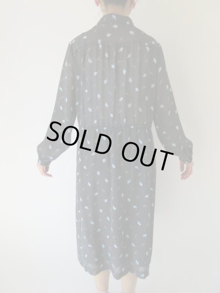 画像5: 英字ロゴ柄ワンピース (5)