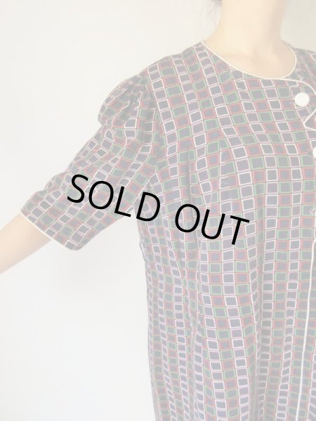 画像8: お仕立て品の1点モノ*スクエアー柄ゆったりワンピース (8)