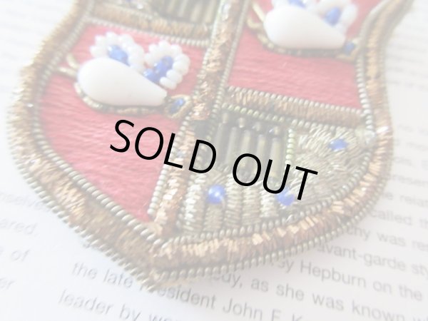 画像5: 豪華装飾のエンブレムブローチ (5)