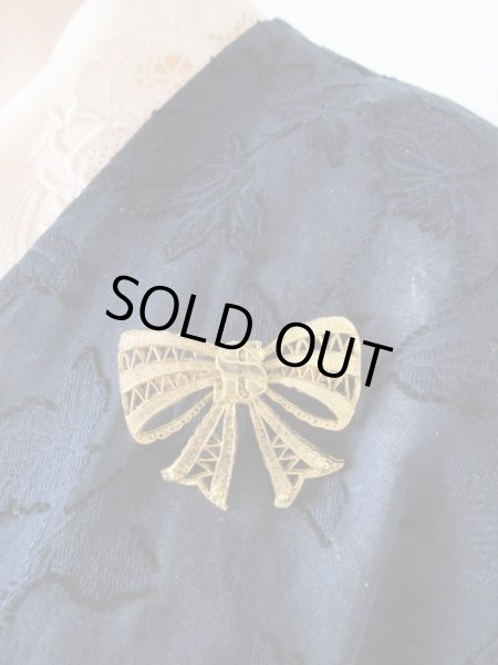 画像2: クラシカルなリボンブローチ (2)