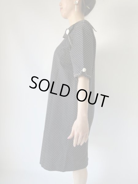画像3: ゆったりsize*ネイビー地に白いドットワンピース (3)