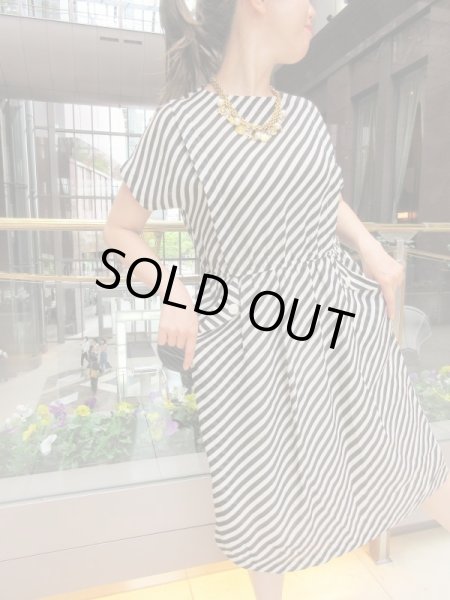 画像2: black&whiteバイカラーワンピース  (2)