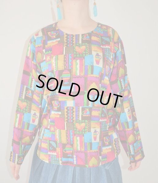 画像10: 【7コーデ掲載中*】ゆったりsize*カラフルモチーフデザインのトップス (10)