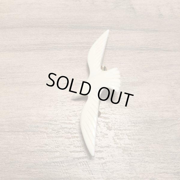 画像2: 羽ばたく鳥さんブローチ (2)