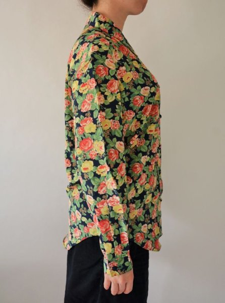 画像6: ゆったりsize*ドラマティックフラワーのブラウス (6)