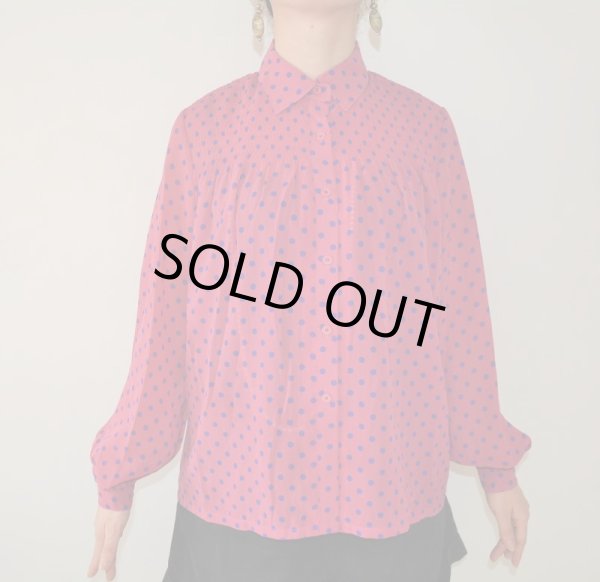 画像4: 【イヤリングと2点セット*】ゆったりsize*レディーピンクの水玉ブラウス (4)