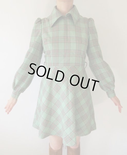 画像4: 【シルエットの可愛げ*】レトログリーンのチェックワンピース (4)