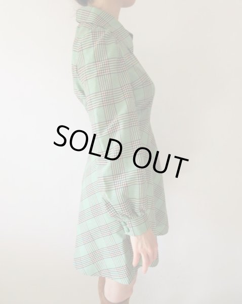 画像5: 【シルエットの可愛げ*】レトログリーンのチェックワンピース (5)