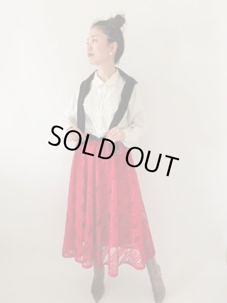 画像5: 【光沢と刺繍の高級感*】シルク刺繍ブラウス (5)