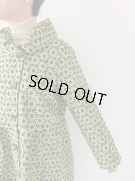 画像9: 【ほど良くハリのある素材もいい*】デイジー柄コート (9)