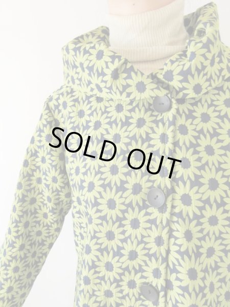 画像8: 【ほど良くハリのある素材もいい*】デイジー柄コート (8)