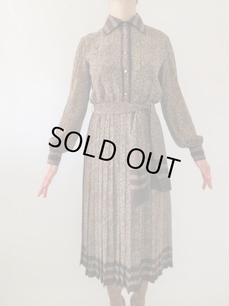 画像3: 【13号size*】大人クラシカルな花柄ワンピース  (3)