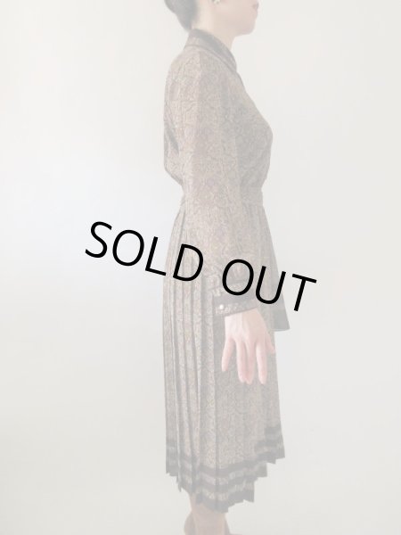 画像4: 【13号size*】大人クラシカルな花柄ワンピース  (4)