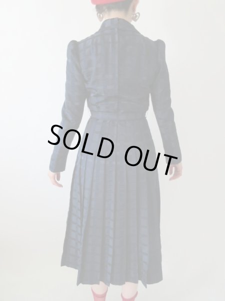 画像5: 【きっとこれからも*】濃紺正統派ワンピース  (5)