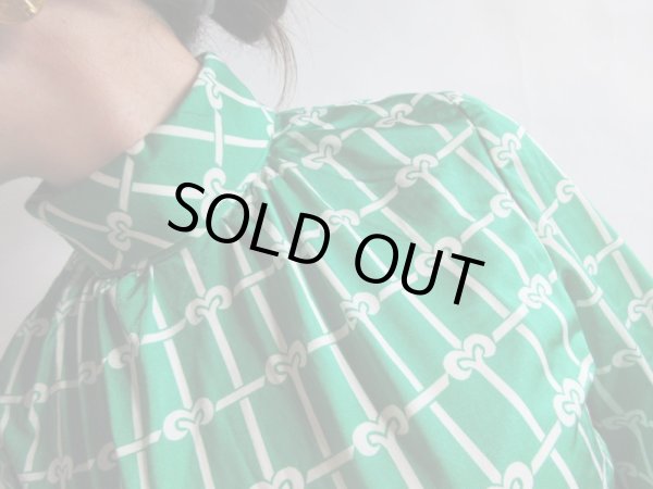 画像6: 【人気の鮮やかグリーン*】レトロ柄タートルワンピース (6)