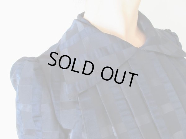 画像8: 【きっとこれからも*】濃紺正統派ワンピース  (8)