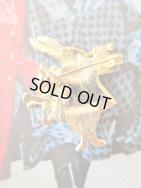 画像5: 【激レア♪不思議の国のアリスモチーフ】うさぎさんブローチ (5)