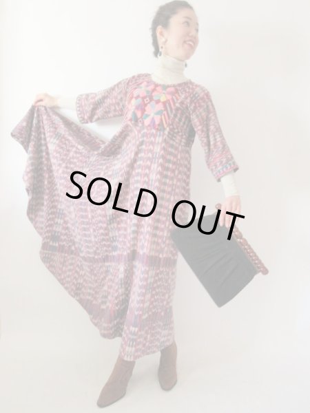 画像2: 【大胆にドラマティックに*】切り替えデザインのマキシ丈ワンピース (2)