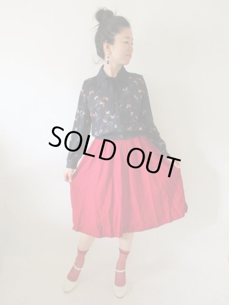 画像2: 【リボンも可愛い*】羽ばたく鳥さんニット (2)