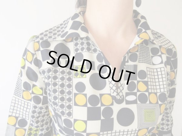 画像7: 【お袖のボタンがお花ちゃん*】レトロデザインワンピ (7)