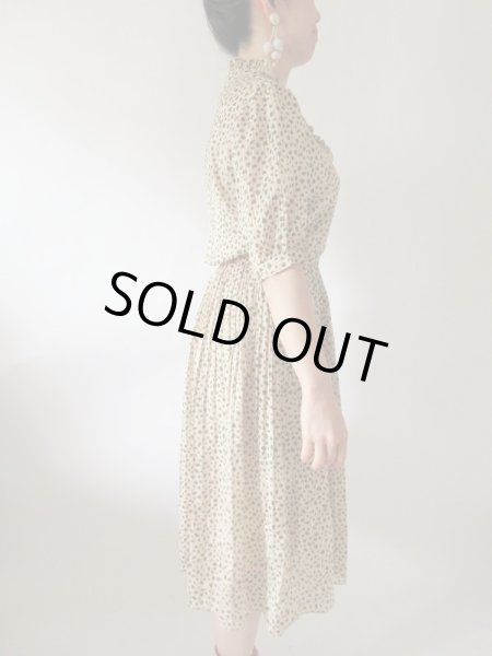 画像5: 【実は格子柄のベース生地*】大人っぽパフスリーブのワンピース  (5)