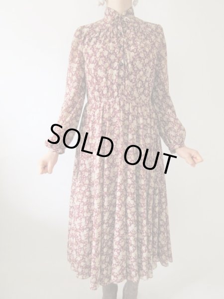 画像3: 【ドラマチックなシルエット*】クラシカルフラワーワンピース  (3)