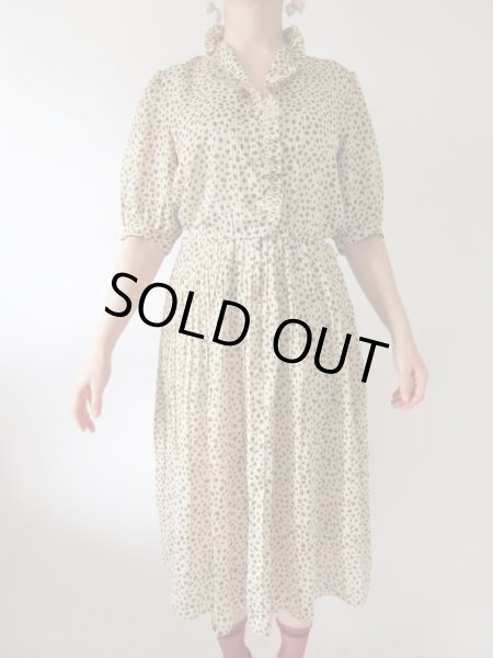 画像4: 【実は格子柄のベース生地*】大人っぽパフスリーブのワンピース  (4)