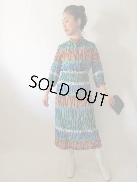 画像2: 【大胆な色使い*】カラフル配色ワンピース (2)