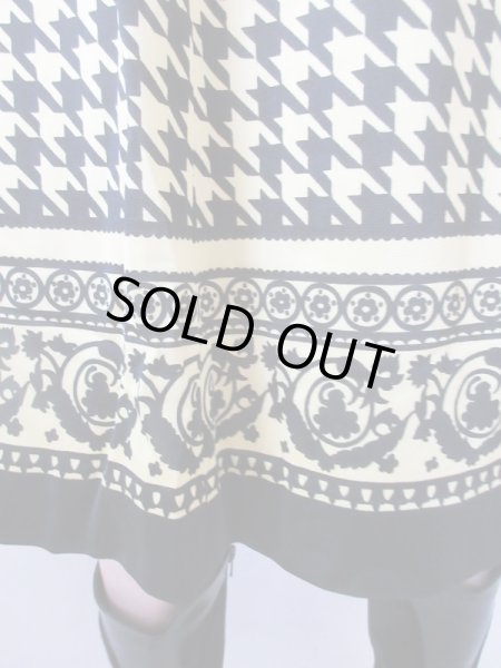 画像10: 【スパイスの効いたインパクト*】バイカラーデザインワンピース (10)