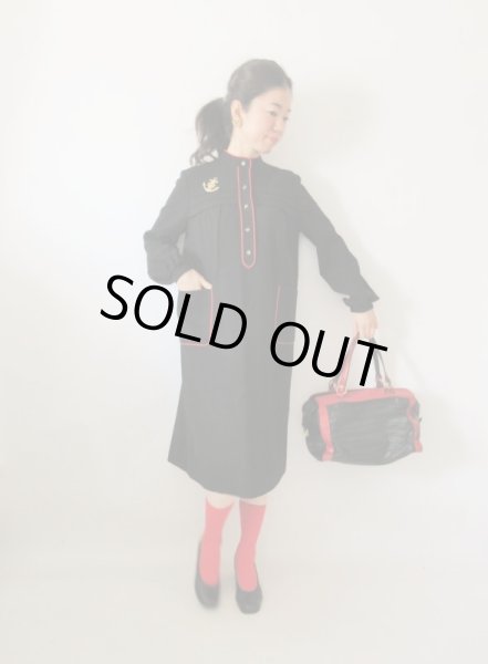 画像2: 【パリっ子みたいにこなれた感じで*】差し色レッドのゆったりワンピース (2)