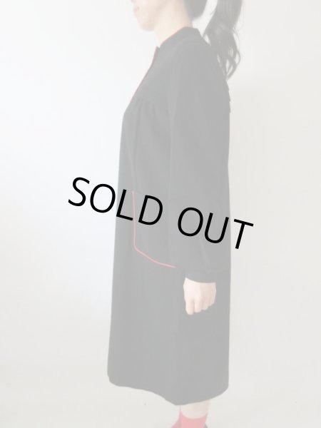 画像4: 【パリっ子みたいにこなれた感じで*】差し色レッドのゆったりワンピース (4)