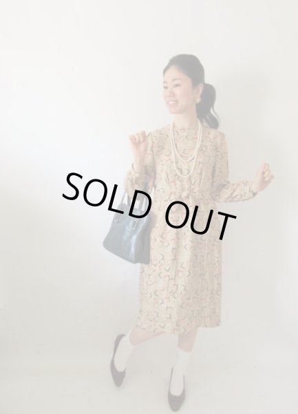 画像2: 【大人っぽさをキープしたまま*】スクエアー柄ワンピース (2)