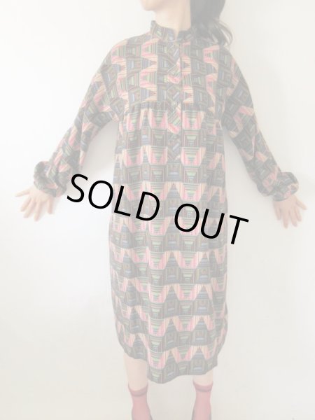画像2: 【ゆったりサイズ*】アートデザインワンピース (2)