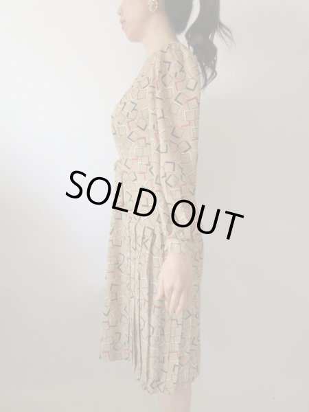 画像5: 【大人っぽさをキープしたまま*】スクエアー柄ワンピース (5)