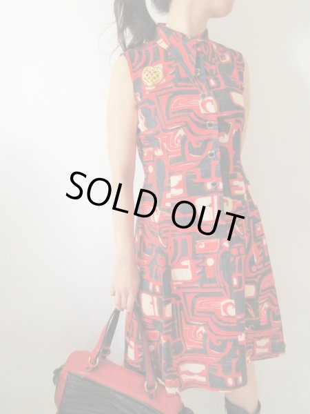 画像2: 【レトロカッコいい*】レトロデザインワンピース (2)