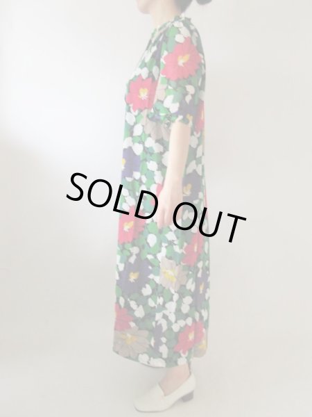 画像4: 【ゆったりサイズ*】オリエンタルフラワーワンピース  (4)