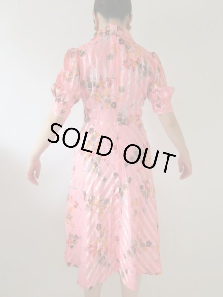 画像5: 【シルエット美人*】パフスリーブのフラワーワンピース (5)